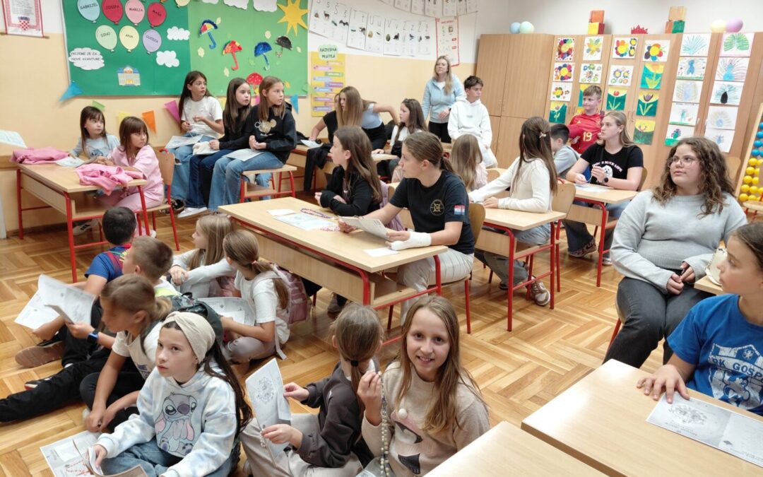 Mali molitelji za veliki mir: Vjeroučenici naše škole u svjetskoj inicijativi